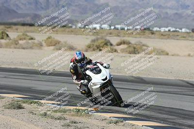 media/Oct-30-2025-Racers Edge (Thu) [[dabbdaf680]]/2-A Group/Session 3 (Turn 15 Inside)/